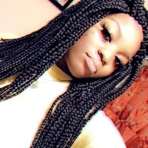 Meet your Posher, Ayanã